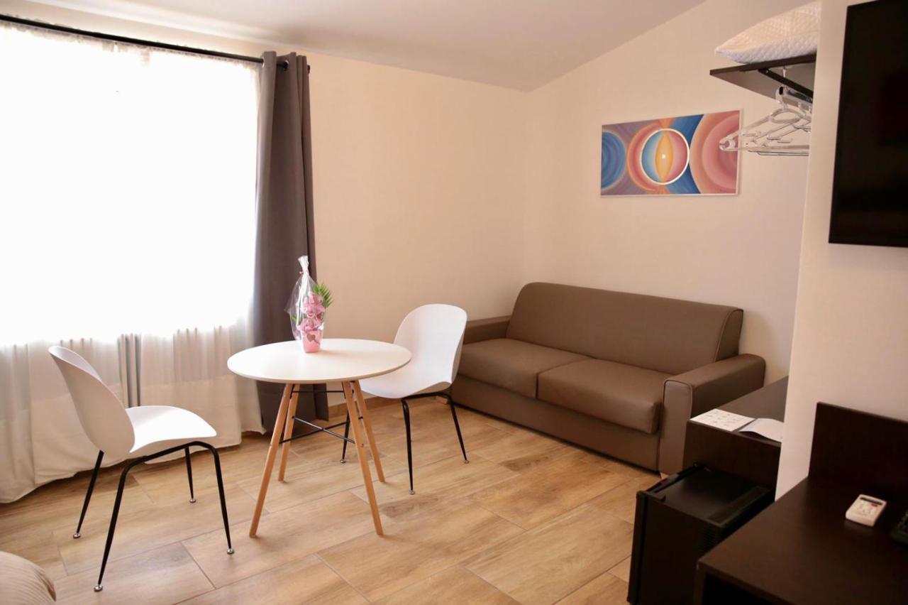 Zeta Rooms Казерта Экстерьер фото