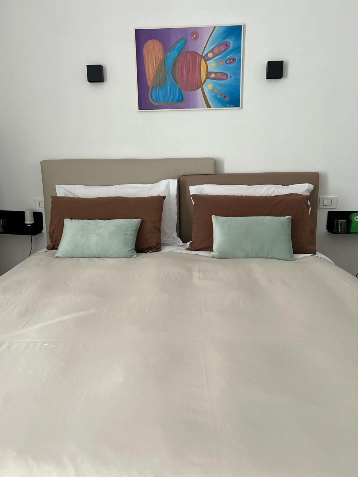 Zeta Rooms Казерта Экстерьер фото